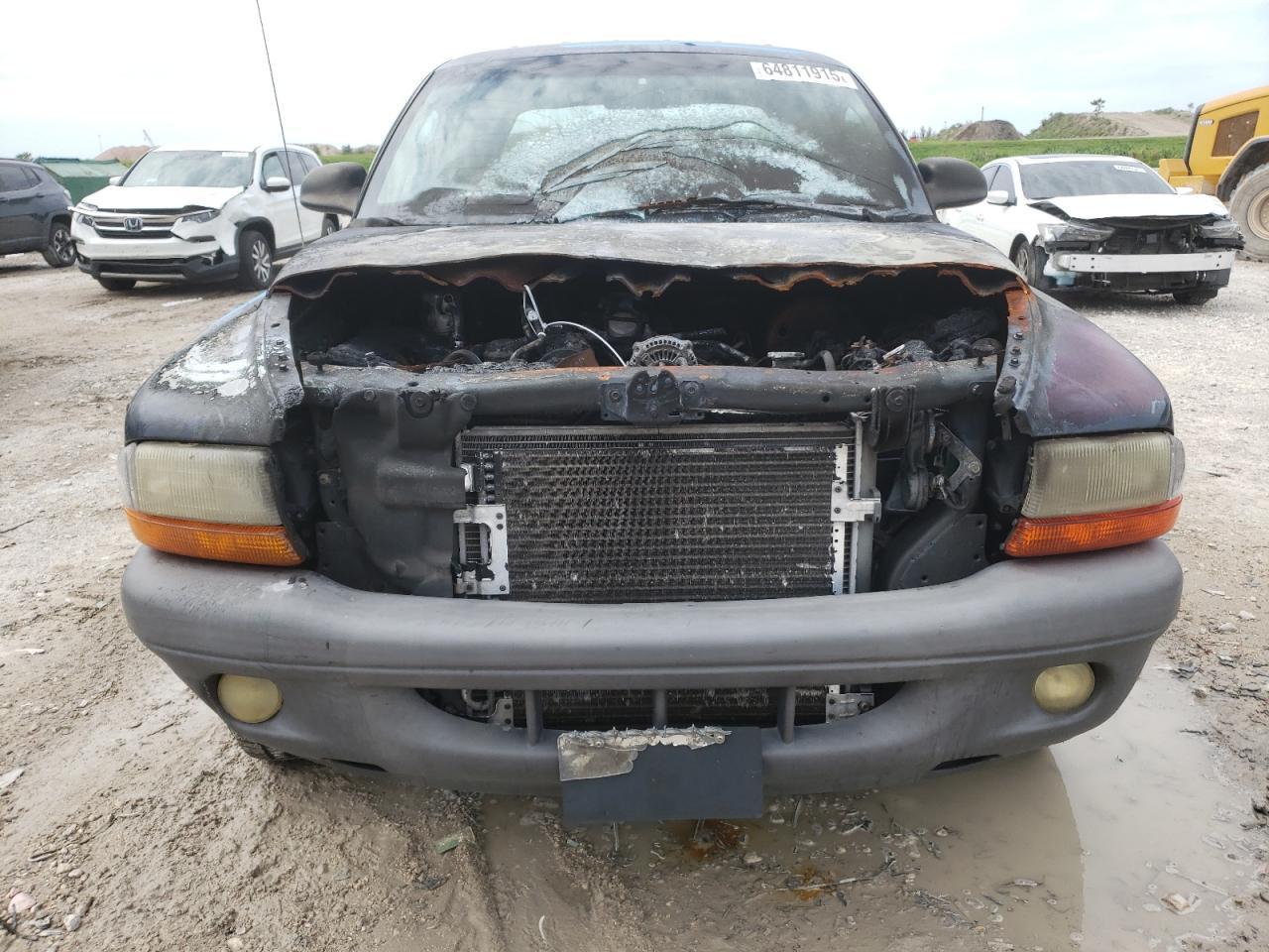 2004 Dodge Dakota Quad Sport - Image 5