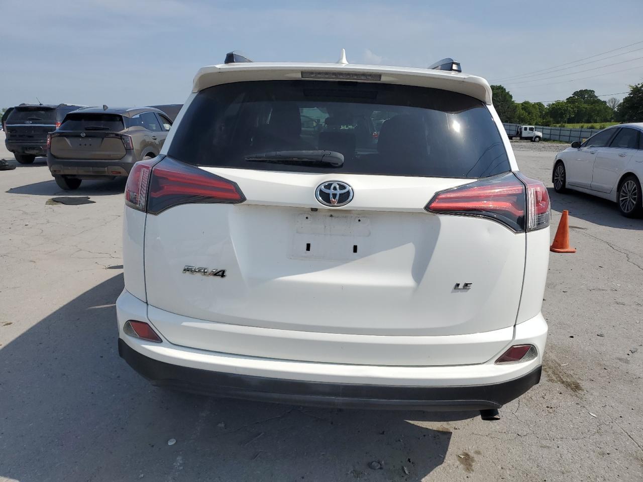 2018 Toyota Rav4 Le - Фото 6