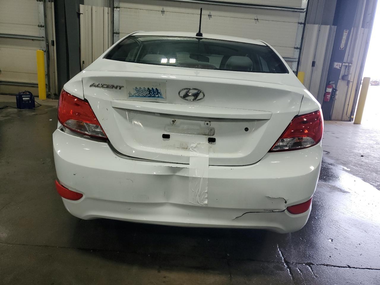 2016 Hyundai Accent Se - Фото 6