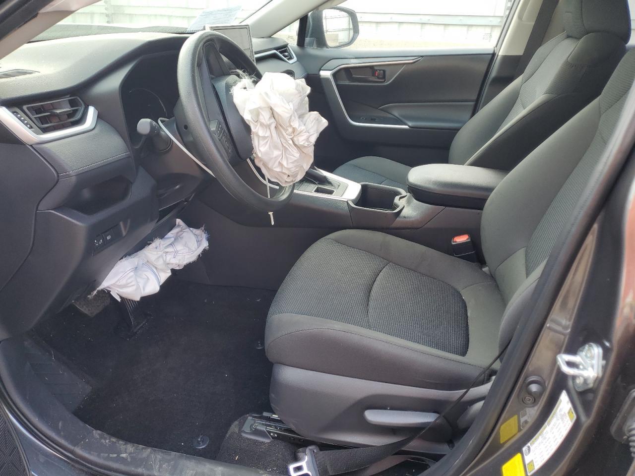 2025 Toyota Rav4 Le - Фото 7