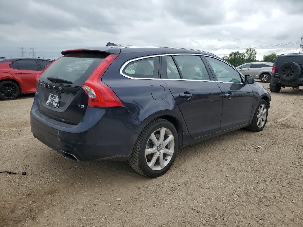 2017 Volvo V60 T5 Premier - Image 3