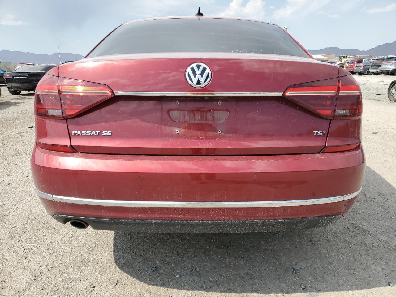 2018 Volkswagen Passat Se - Фото 6