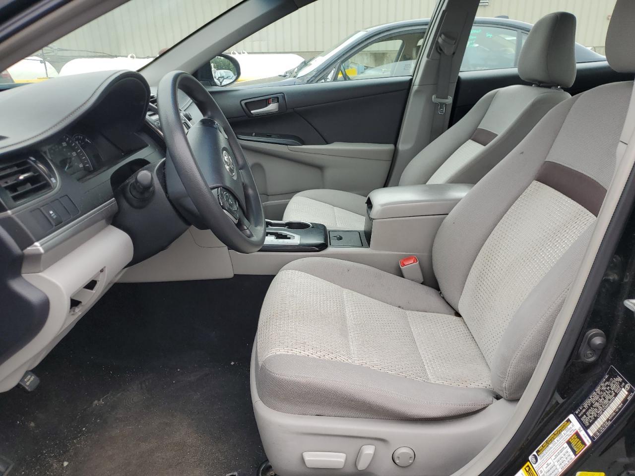 2013 Toyota Camry L - Фото 7
