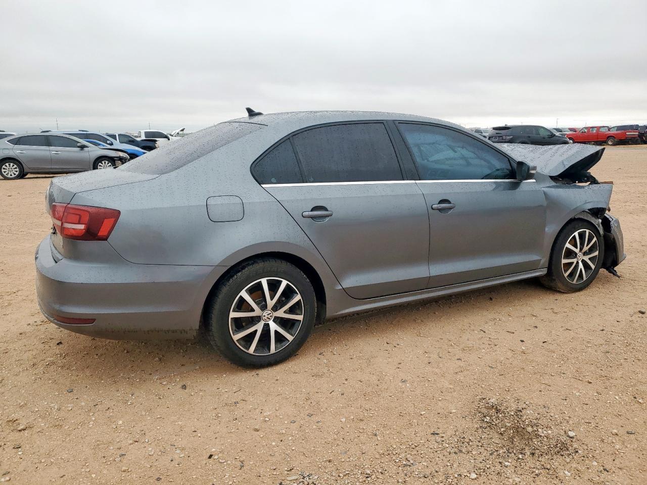 2018 Volkswagen Jetta Se - Image 3