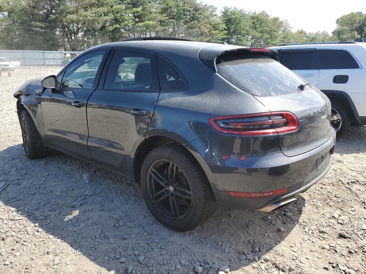 2018 Porsche Macan - Image 2