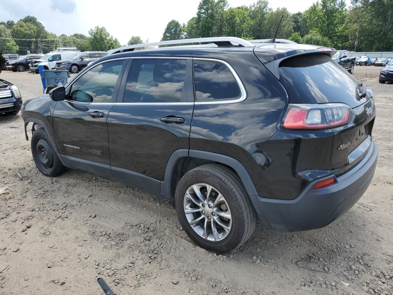 2019 Jeep Cherokee Latitude Plus - Image 2