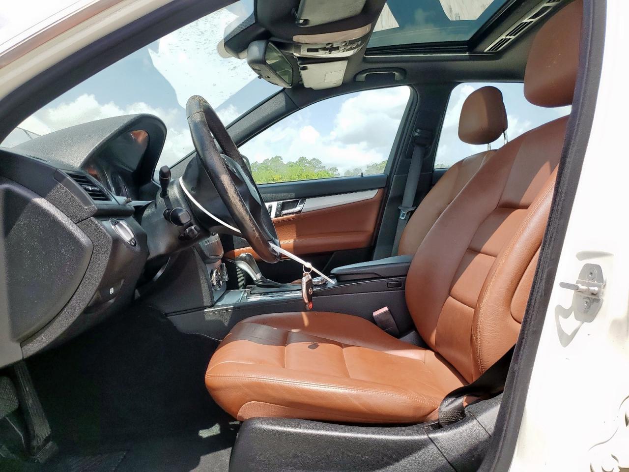 2009 Mercedes-Benz C 300 - Image 7