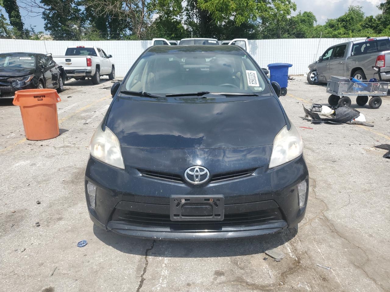 2012 Toyota Prius - Фото 5