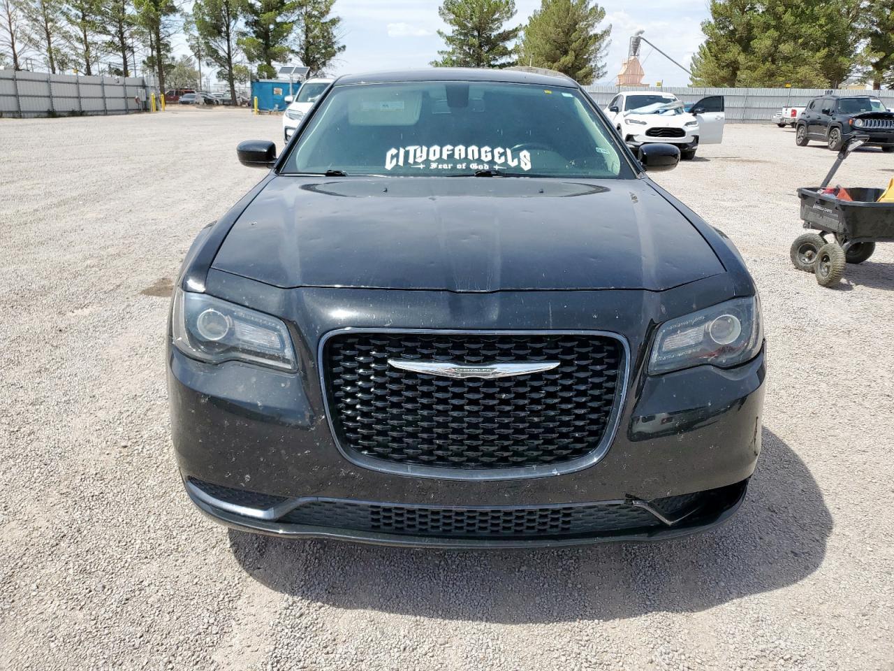 2019 Chrysler 300 Touring - Image 5