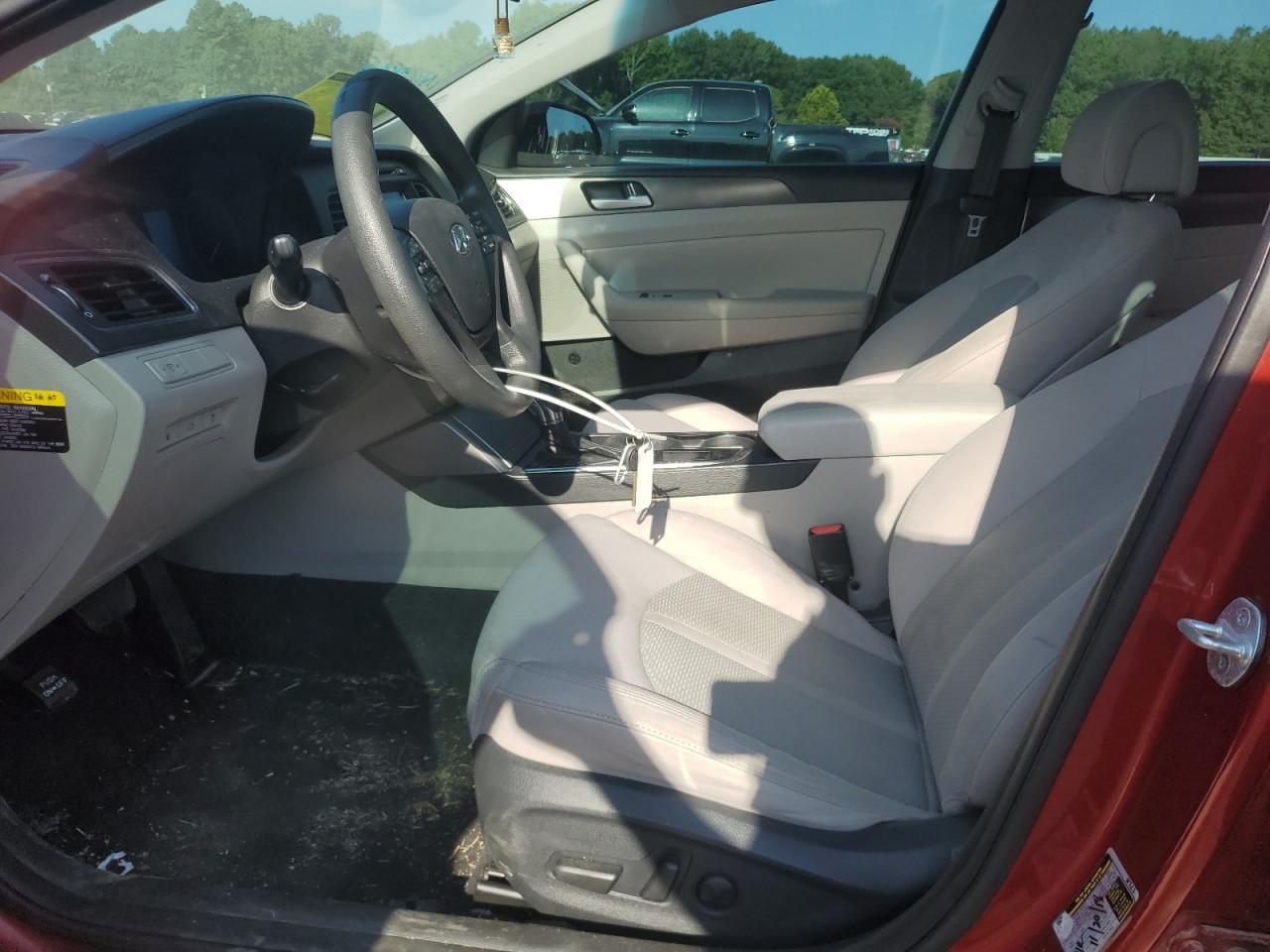2016 Hyundai Sonata Sport - Image 7