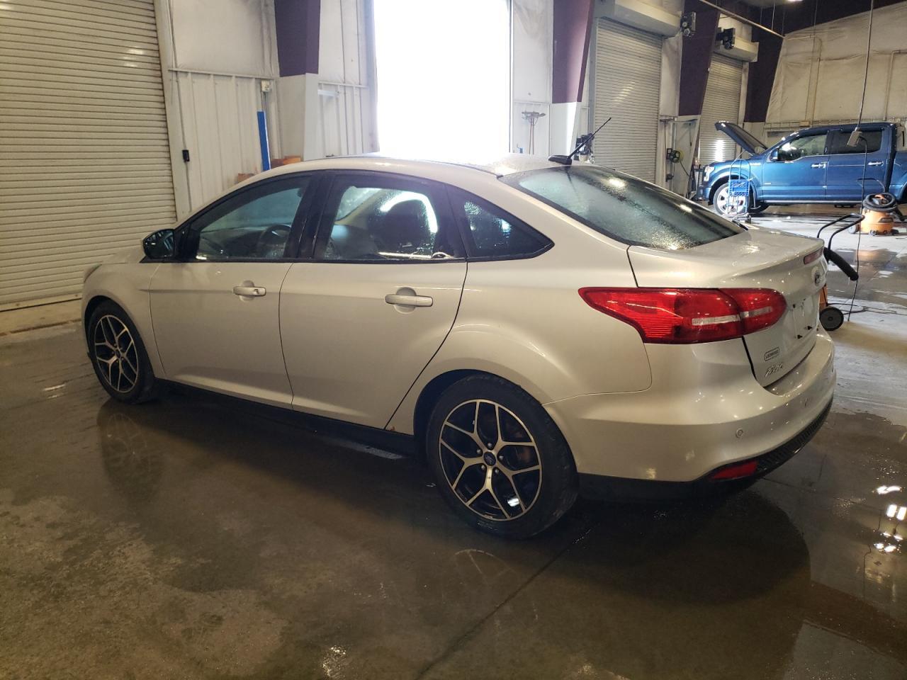 2017 Ford Focus Sel - Image 2