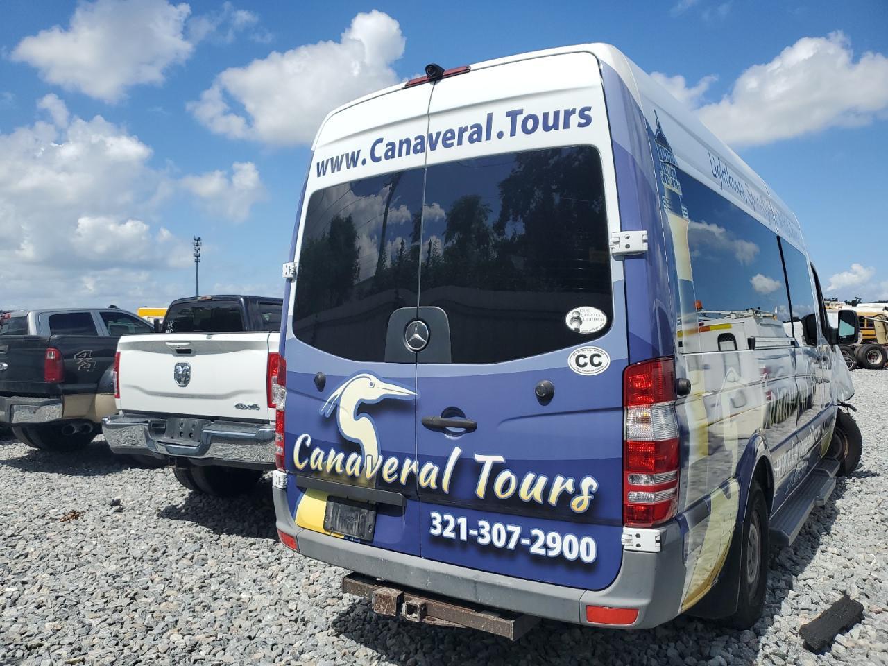 2017 Mercedes-Benz Sprinter 2500 - Image 6
