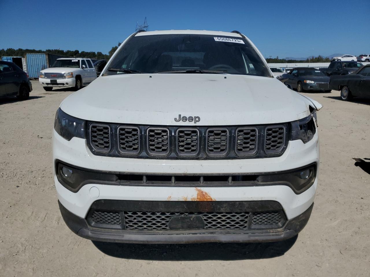2025 Jeep Compass Latitude - Фото 5