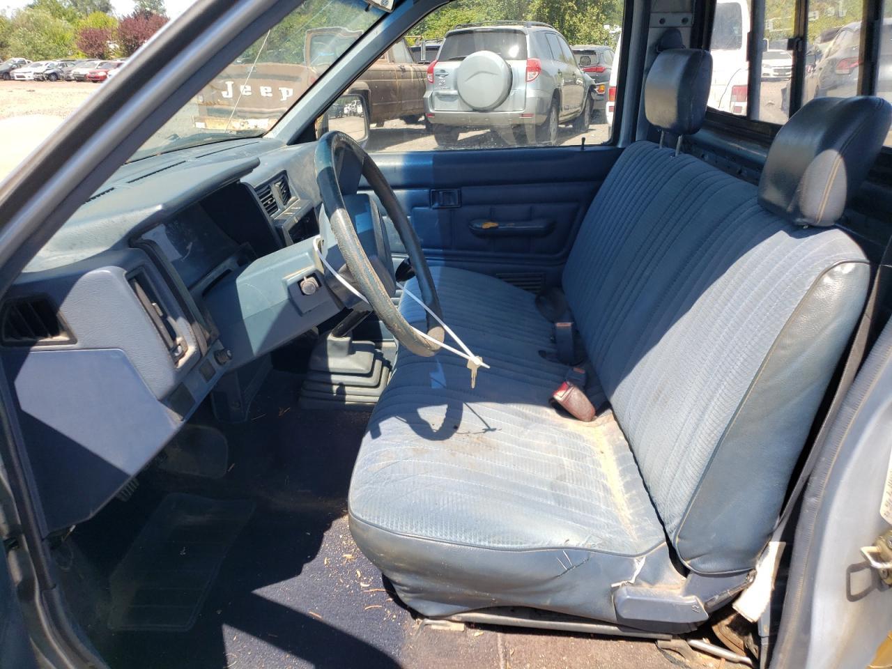 1990 Nissan D21 Short Bed - Фото 7