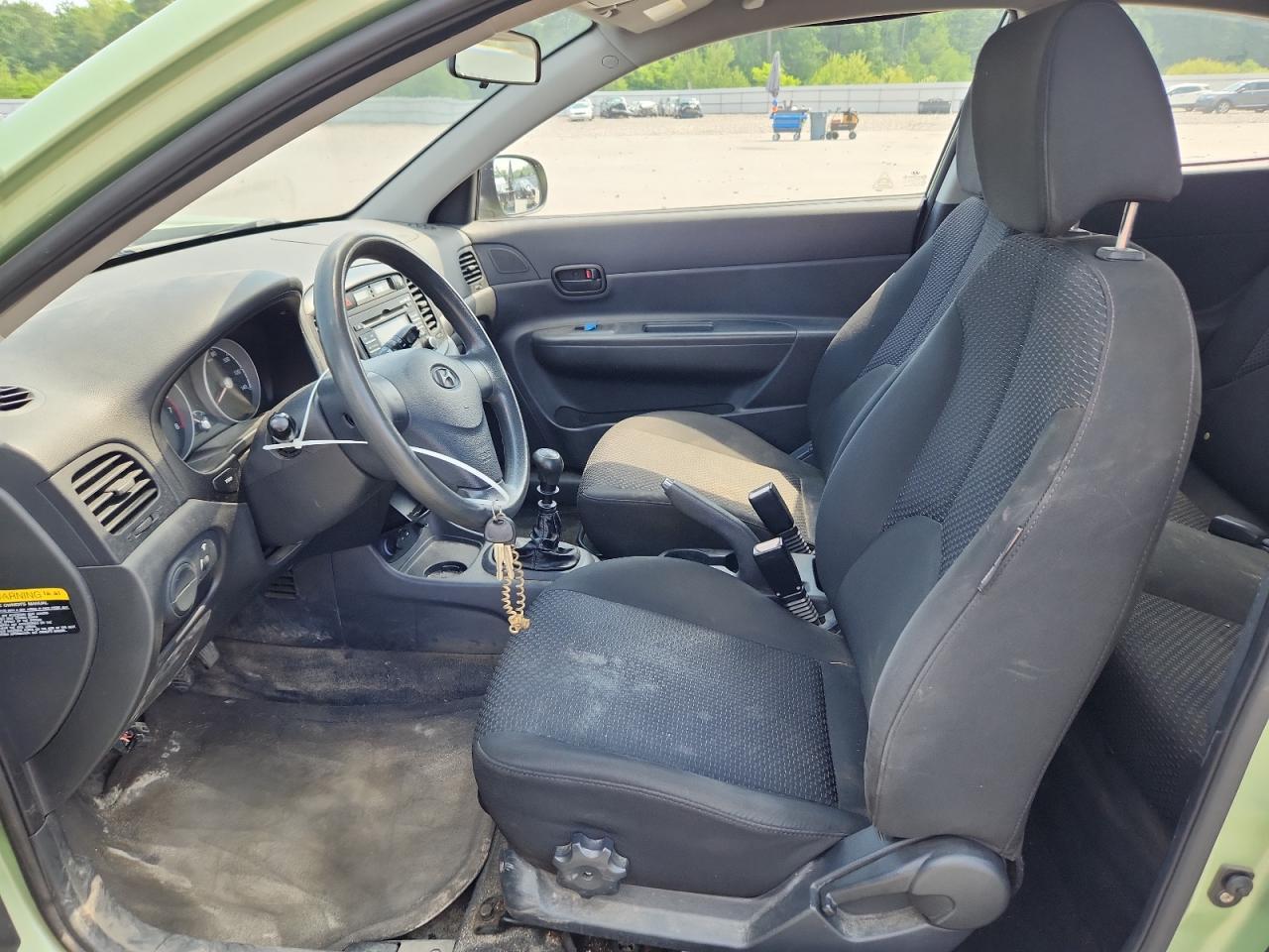 2011 Hyundai Accent Gl - Image 7