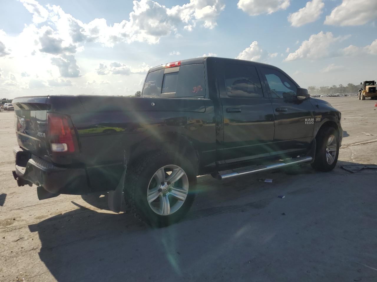 2015 Ram 1500 Sport - Фото 3