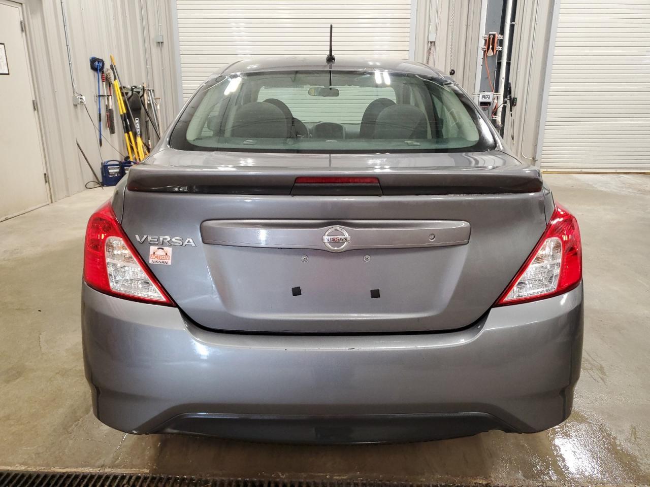 2017 Nissan Versa S - Image 6
