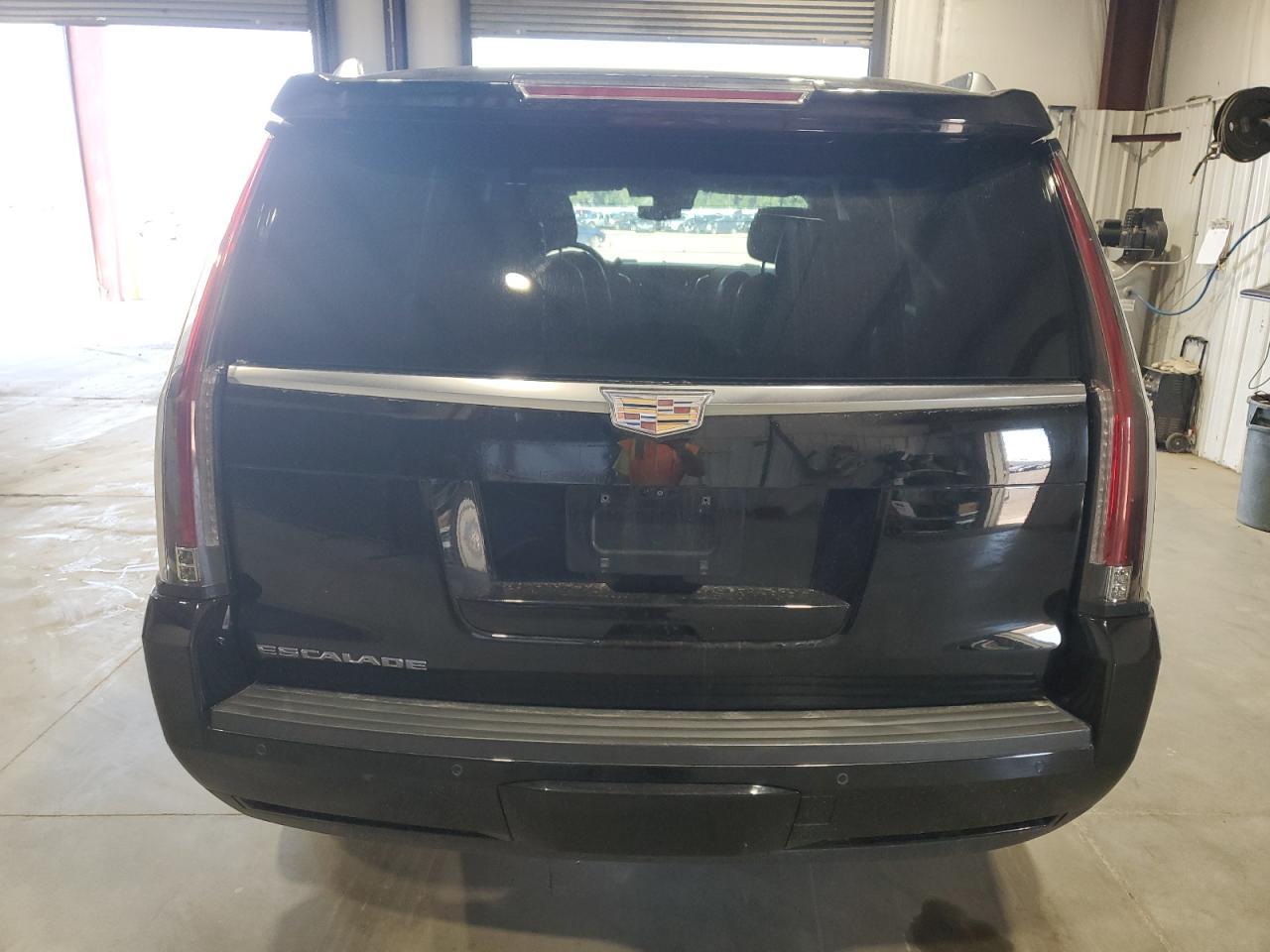 2017 Cadillac Escalade Luxury - Фото 6