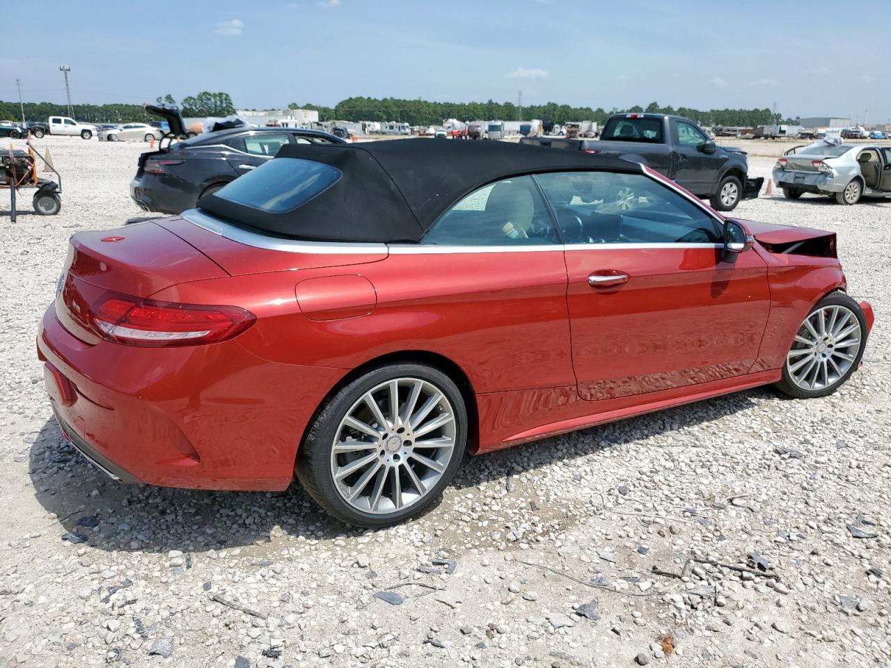 2017 Mercedes-Benz C 300 - Фото 3