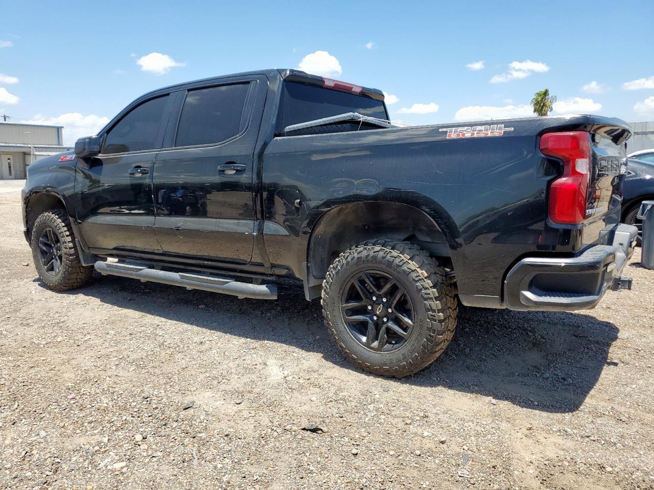 2021 Chevrolet Silverado K1500 Lt Trail Boss - Фото 2