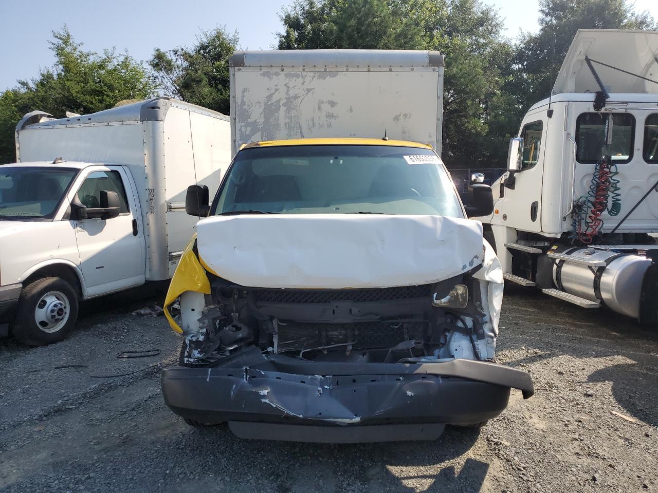 2015 Chevrolet Express G3500 - Фото 5