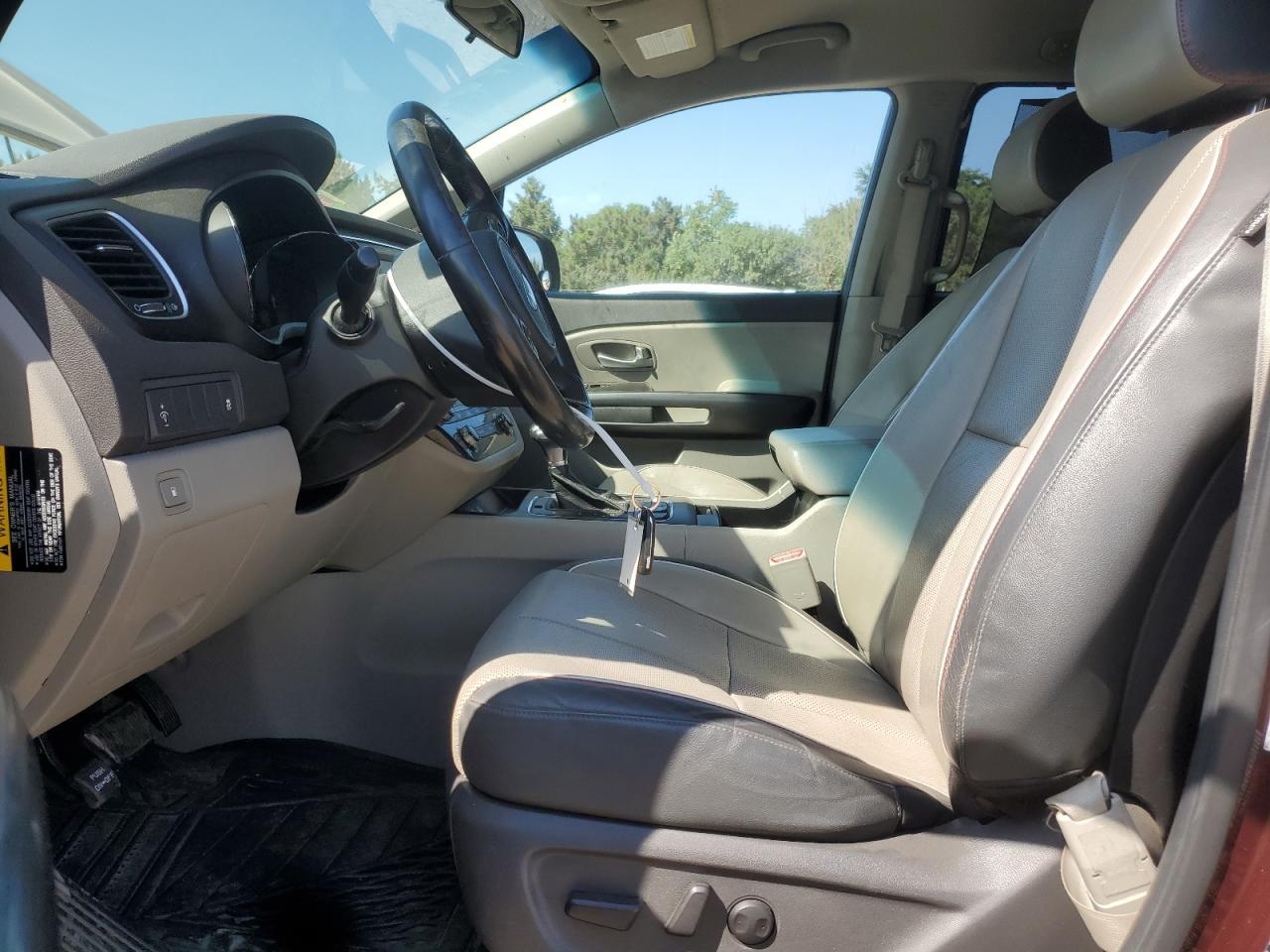 2017 Kia Sedona Lx - Фото 7