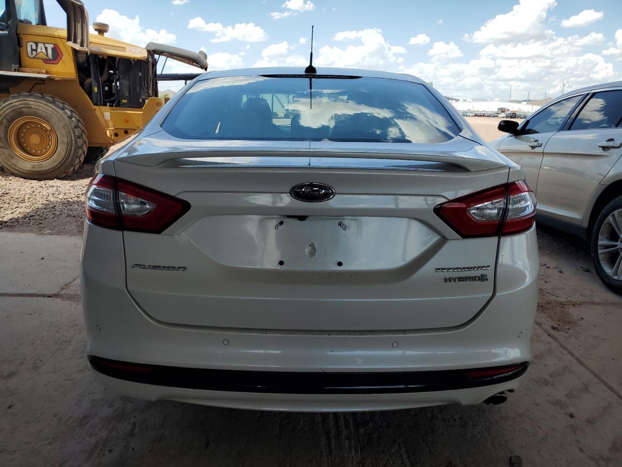 2015 Ford Fusion Titanium Hev - Image 6