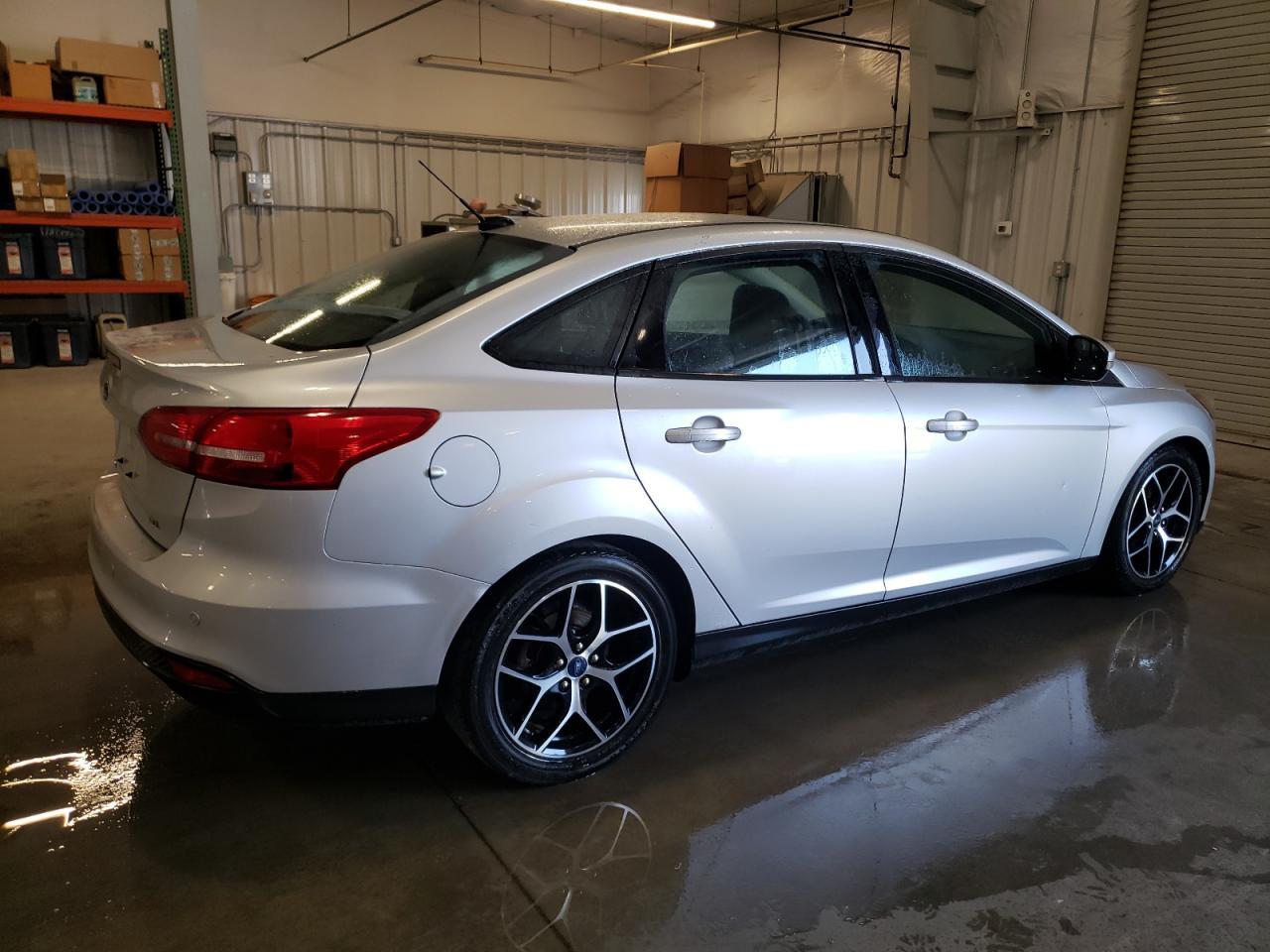 2017 Ford Focus Sel - Image 3