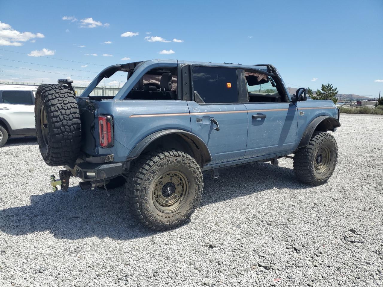 2023 Ford Bronco Base - Фото 3