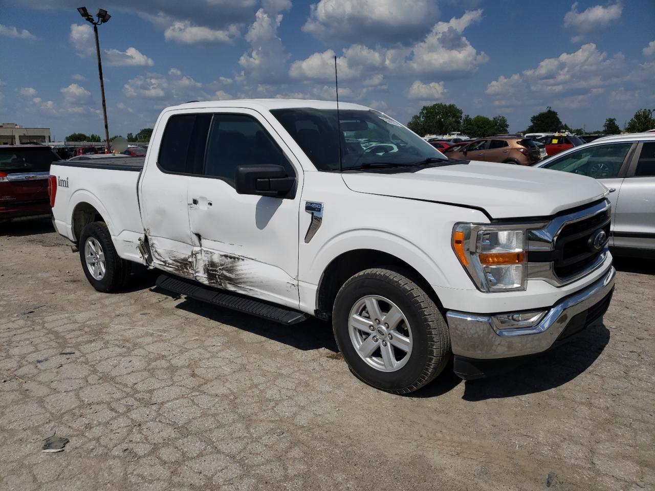 2022 Ford F150 Super Cab - Фото 4