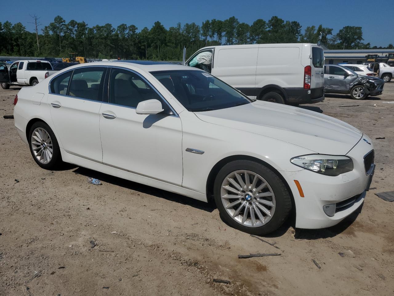 2011 BMW 535 I - Image 4