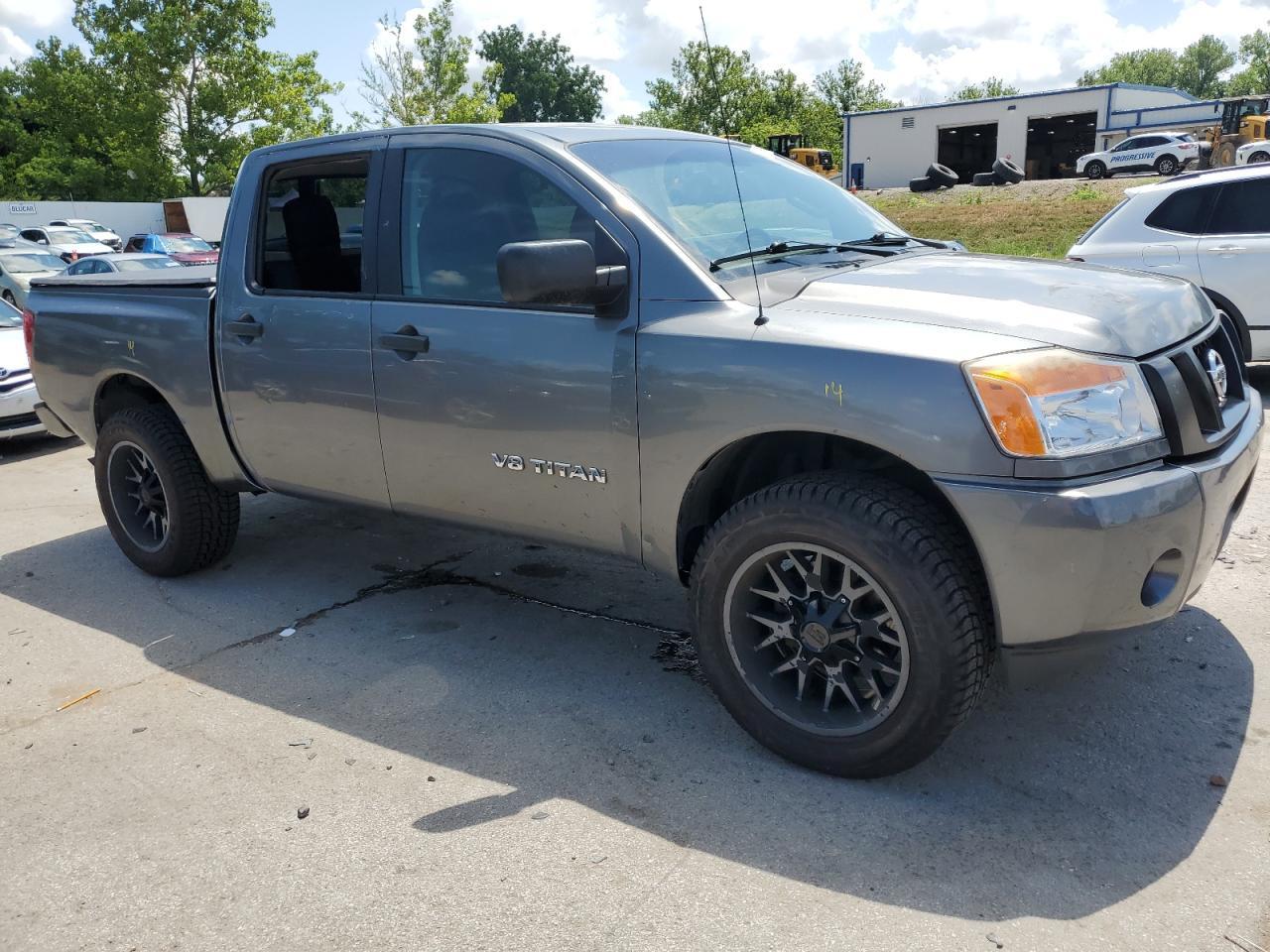 2015 Nissan Titan S - Фото 4