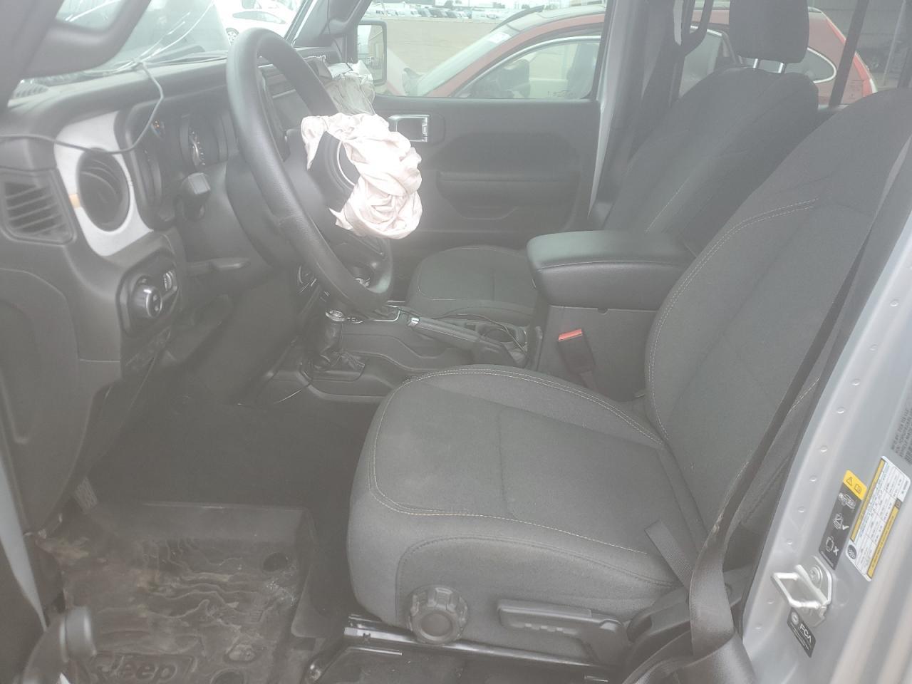 2024 Jeep Gladiator Sport - Image 7