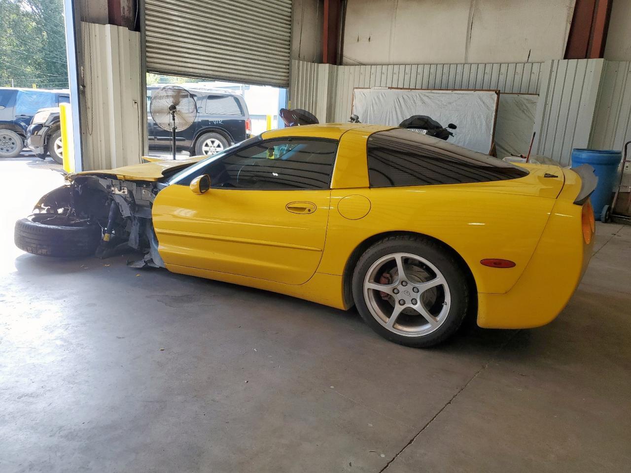 2001 Chevrolet Corvette - Image 2