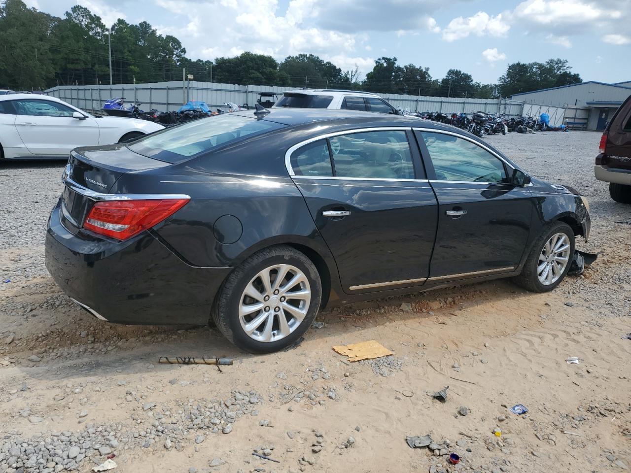 2014 Buick Lacrosse - Image 3