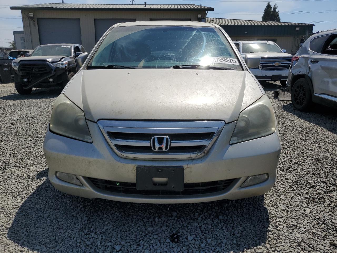 2005 Honda Odyssey Touring - Image 5