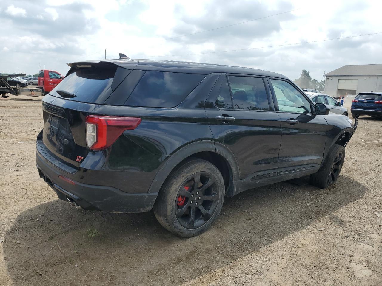 2022 Ford Explorer St - Фото 3