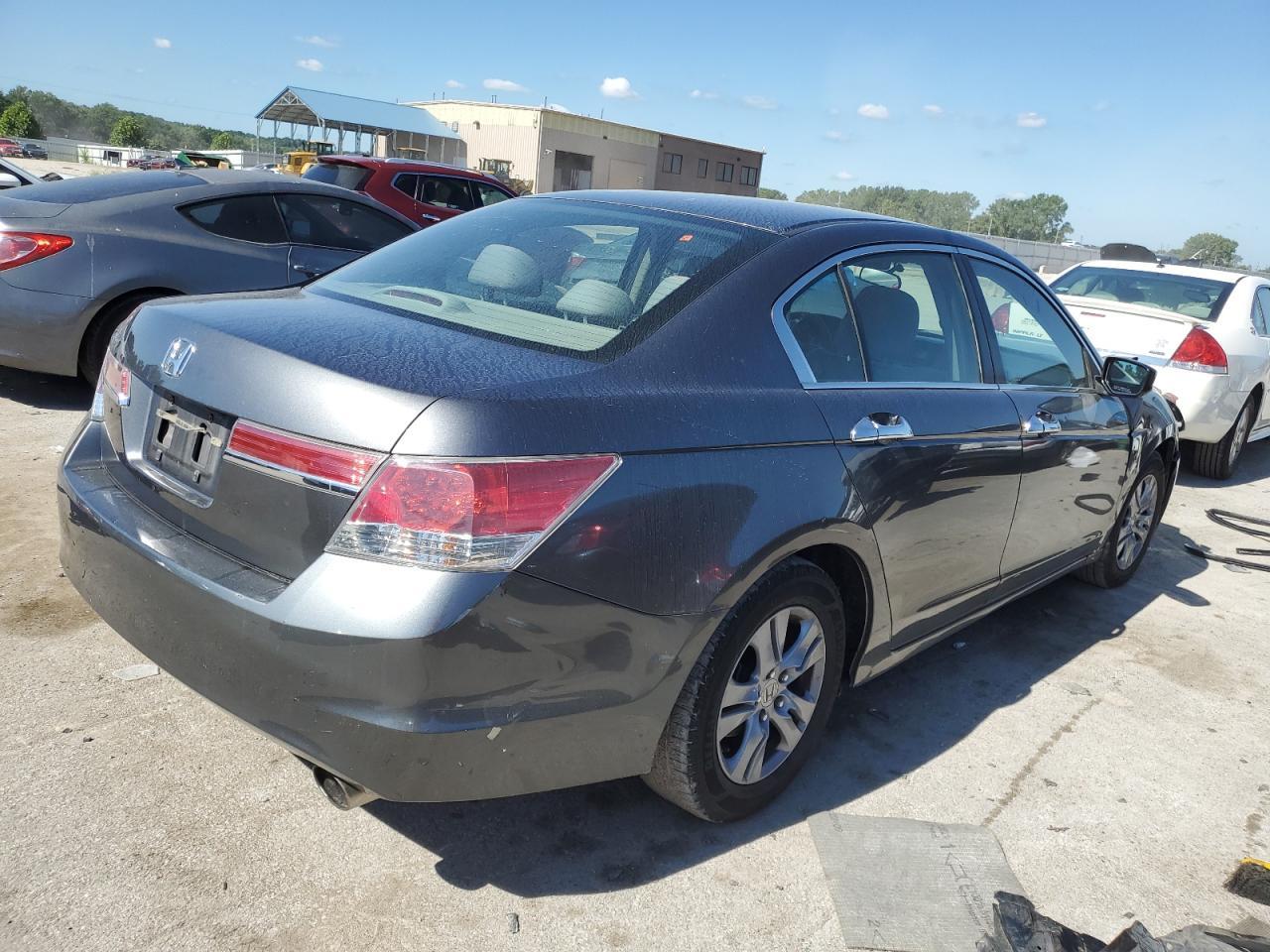 2011 Honda Accord Lxp - Image 3