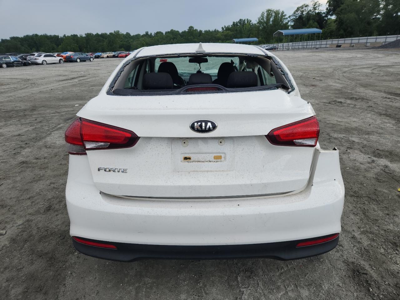2017 Kia Forte Lx - Image 6
