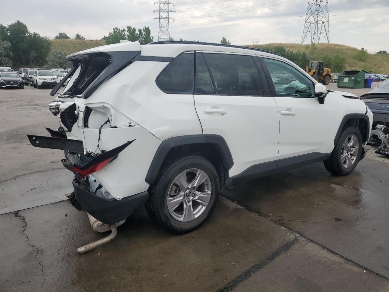 2022 Toyota Rav4 Xle - Image 3