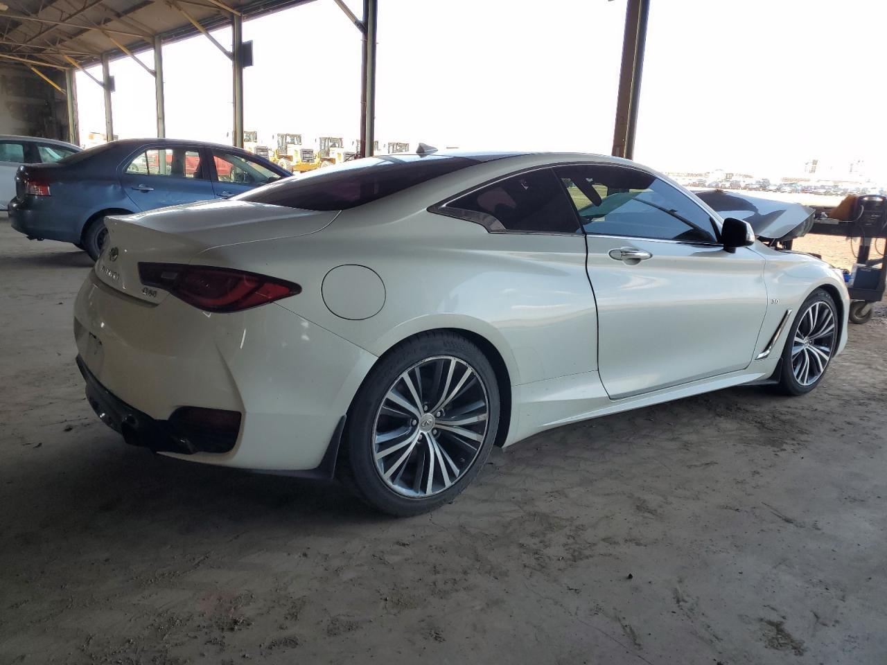 2018 Infiniti Q60 Luxe 300 - Image 3