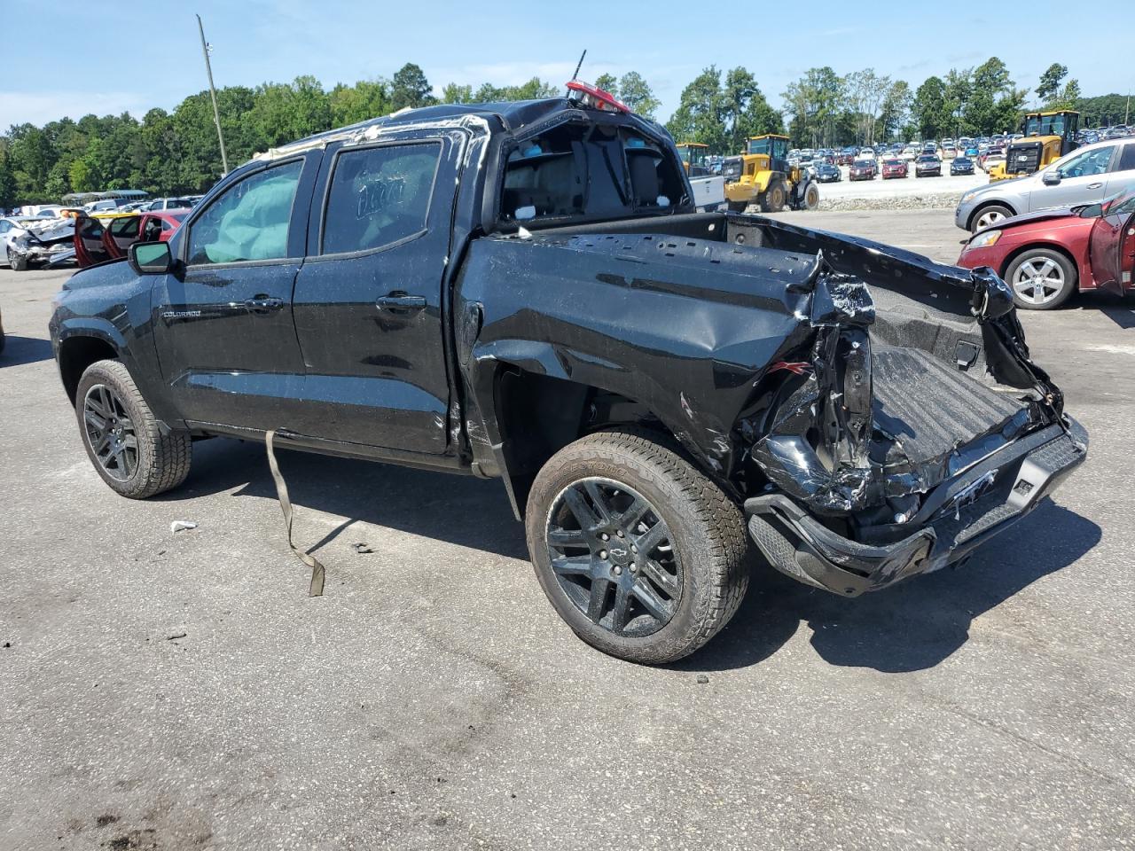2025 Chevrolet Colorado Z71 - Фото 2