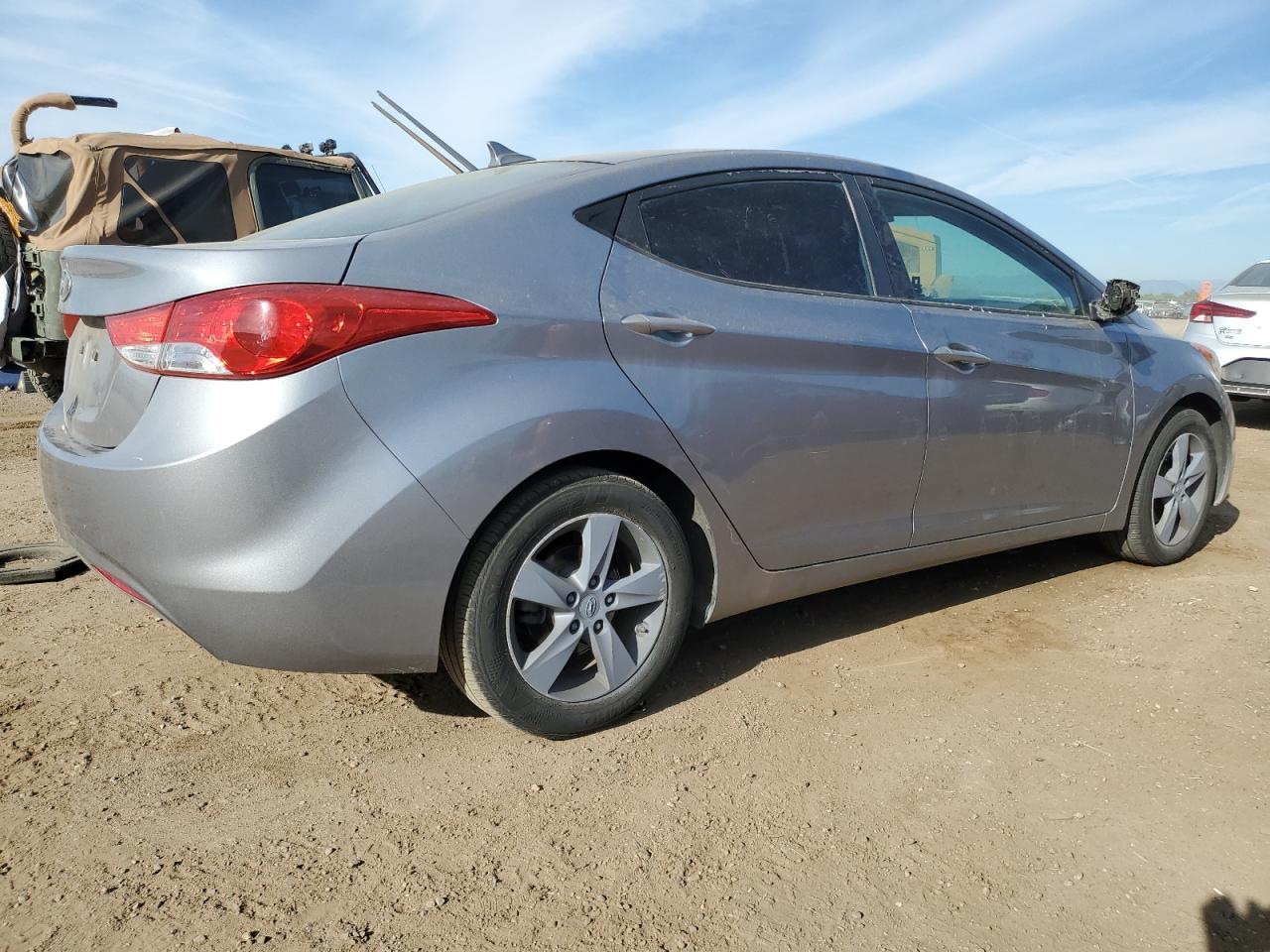 2013 Hyundai Elantra Gls - Фото 3