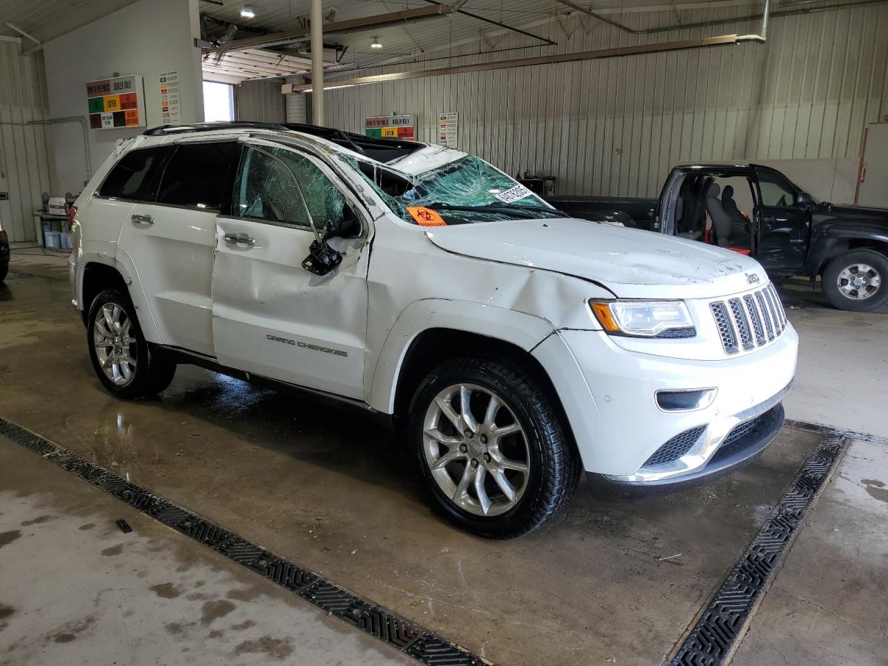 2015 Jeep Grand Cherokee Summit - Image 4