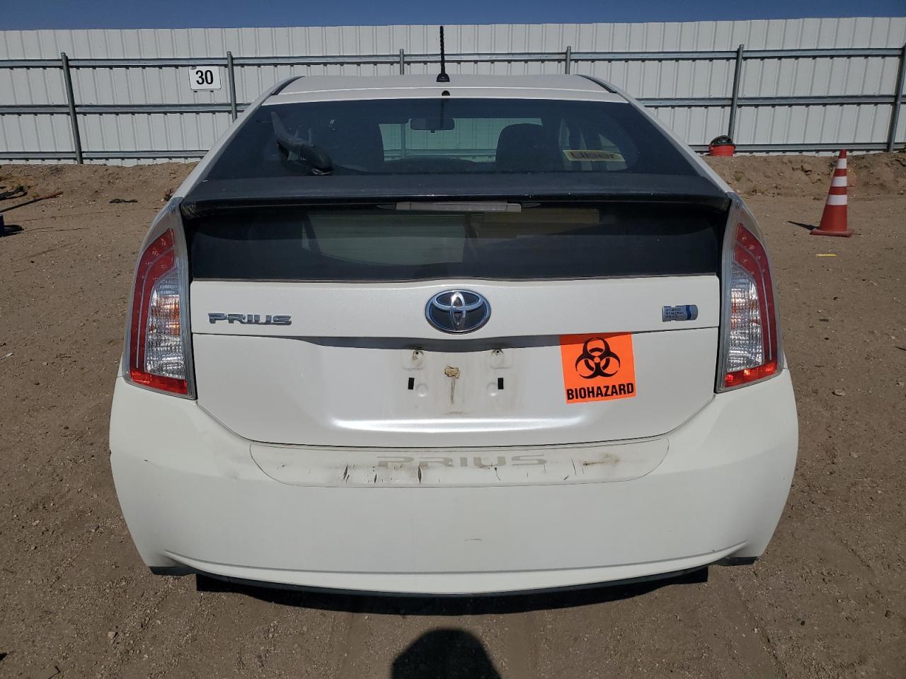 2012 Toyota Prius - Image 6