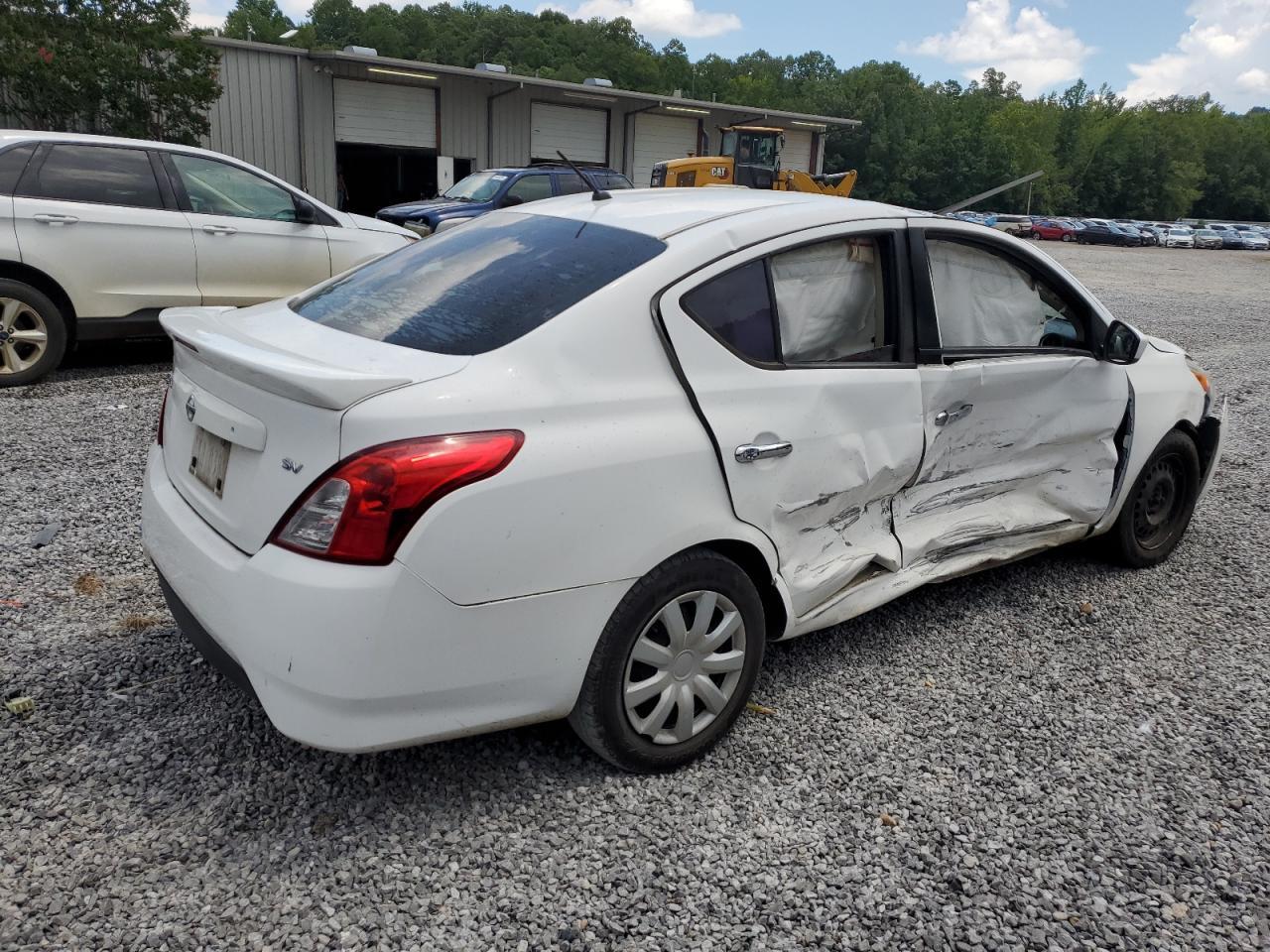 2018 Nissan Versa S - Фото 3