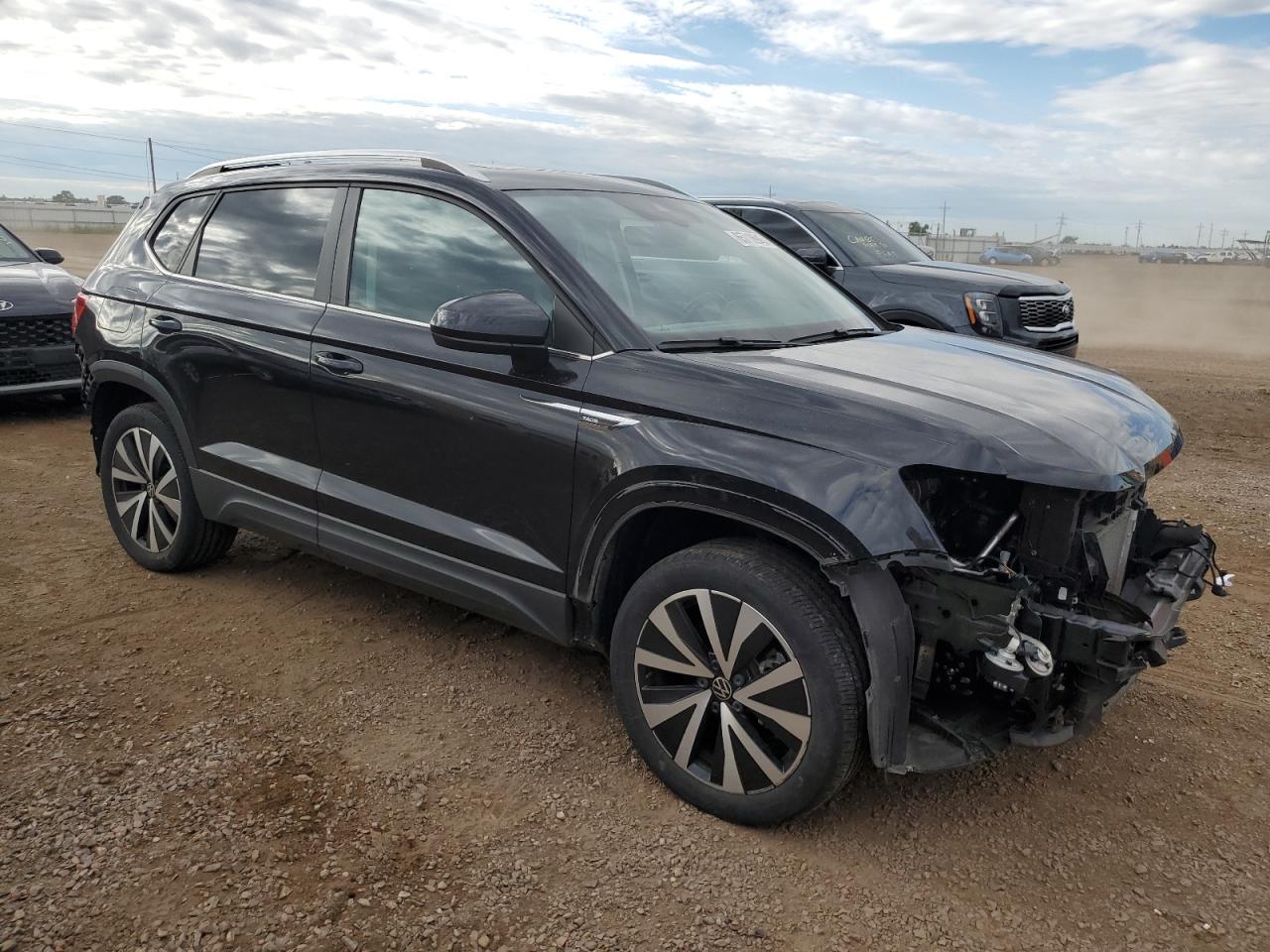 2023 Volkswagen Taos Se - Image 4