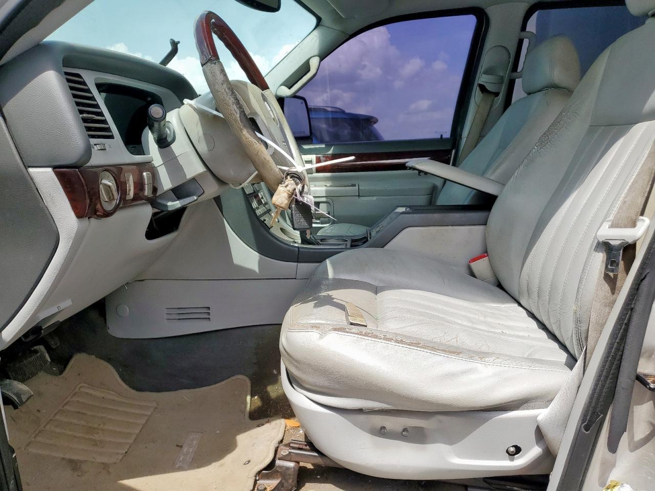 2005 Lincoln Aviator - Фото 7
