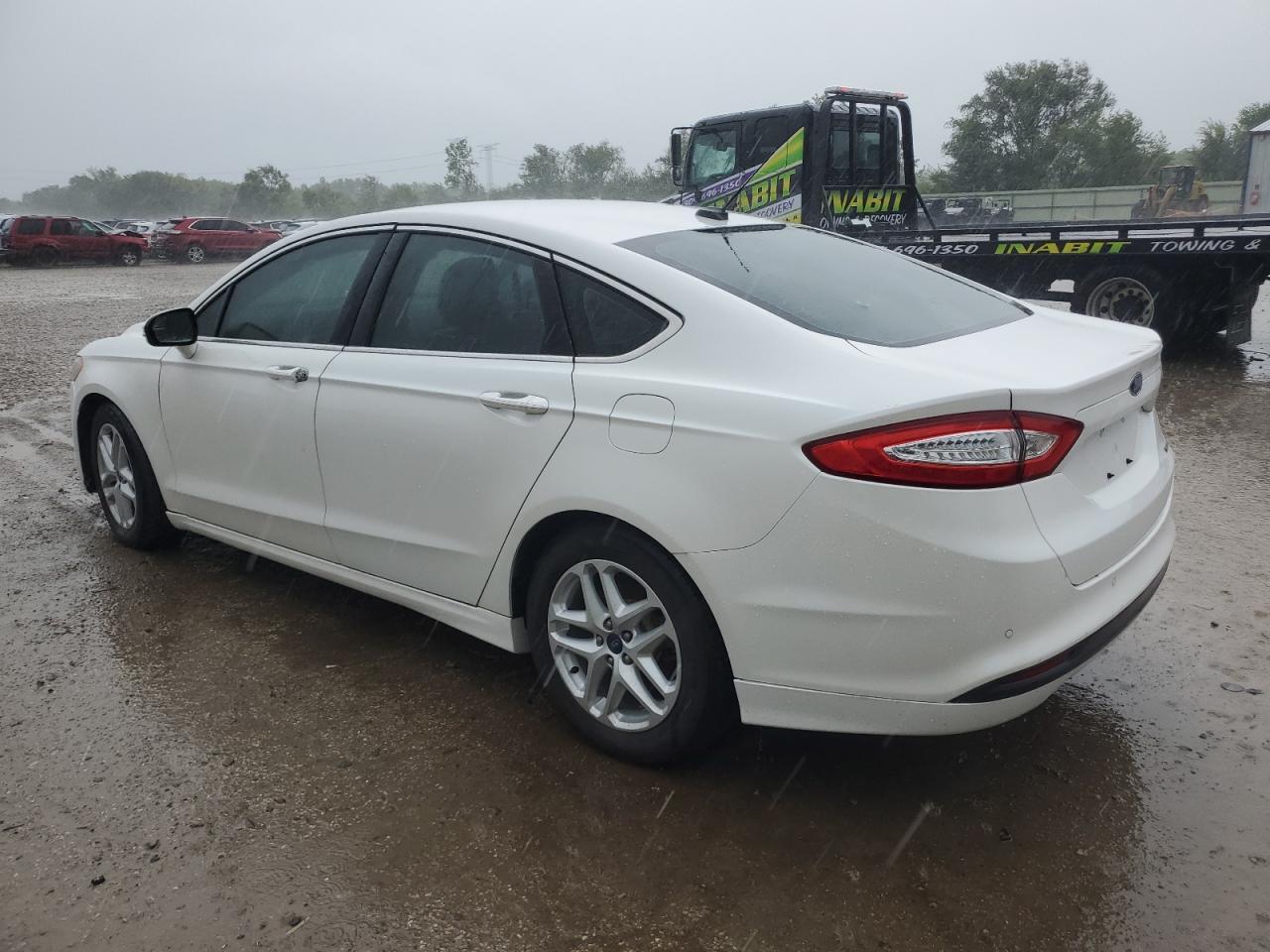 2014 Ford Fusion Se - Image 2
