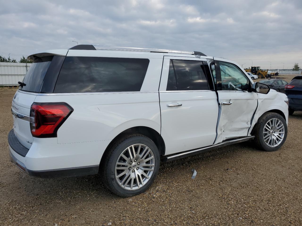 2024 Ford Expedition Max Limited - Image 3